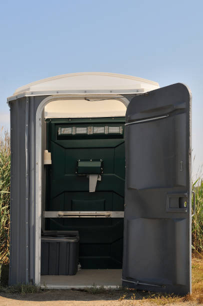 Best Luxury portable toilet rental  in De Queen, AR